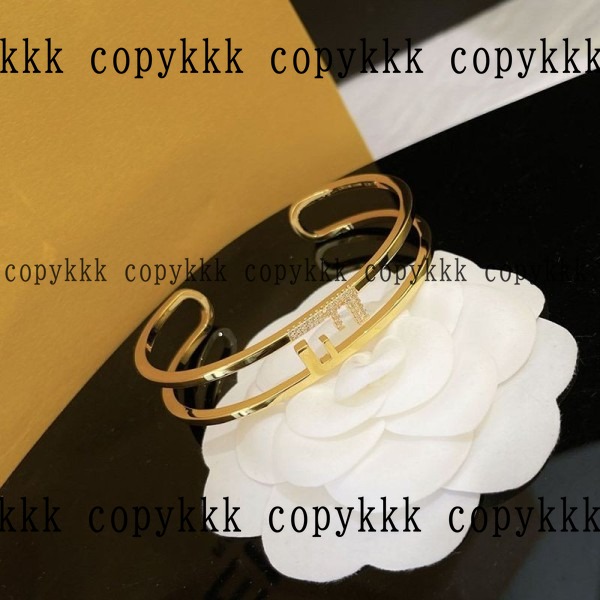 格安 フェンディ アクセサリー コピー - accessories-01054 おすすめN級品