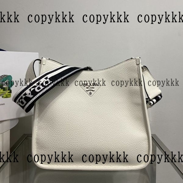 人気 プラダ ショルダーバッグ N級品 - bags-01789