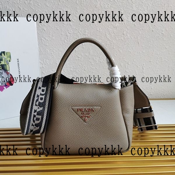 人気 プラダ ショルダーバッグ N級品 - bags-01756
