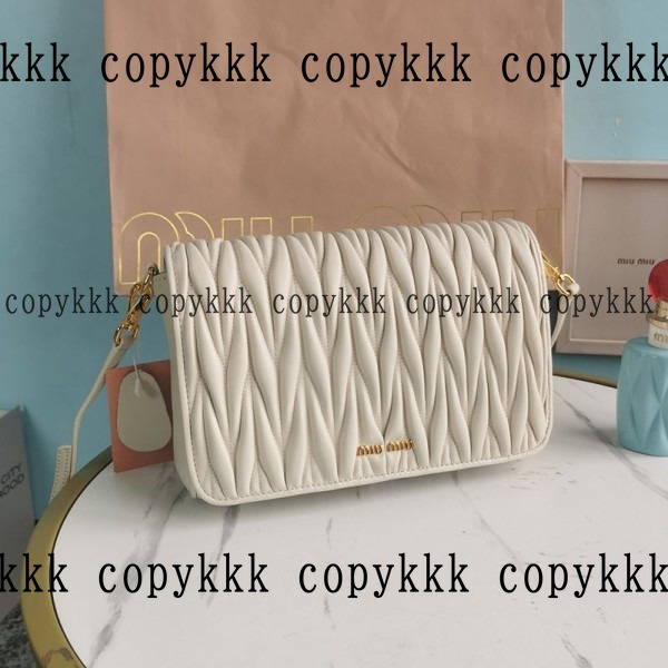 大人気 ミュウミュウ ショルダー コピー - bags-04682
