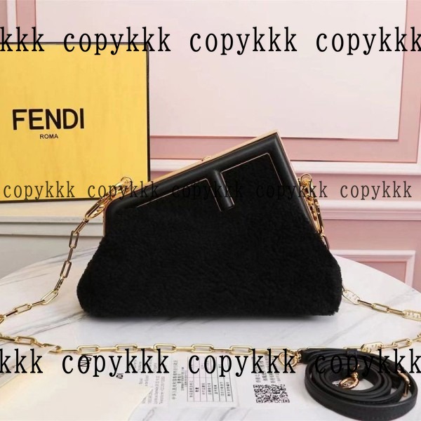 送料無料 フェンディ ショルダーバッグ スーパーコピー - bags-03651