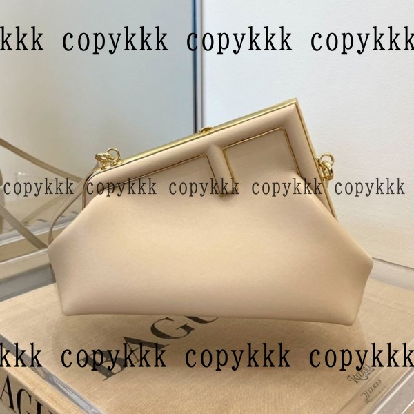 人気 フェンディ ショルダーバッグ N級品 - bags-03661