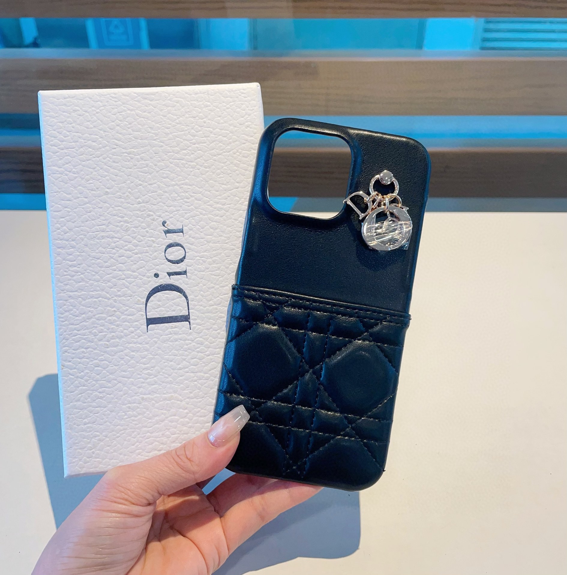 大人気 ディオール iPhoneケース ブランドコピー - phoneCases-00005