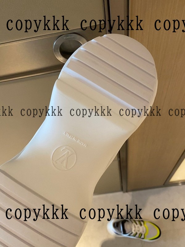 ルイ・ヴィトン スニーカー N級品 送料無料 - shoes-01214 画像 4