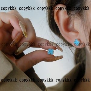 Van Cleefピアス