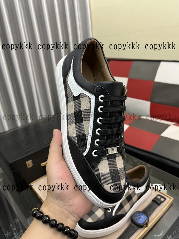 Burberry スニーカー スーパー コピー 偽物 n 級 品 - axuwz2917 - 画像 (4)