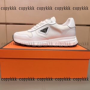 スニーカー ブランド コピー プラダ 通販 偽物 - axuwz2933