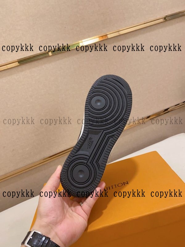 ルイヴィトン & ナイキ スーパーコピー 靴 - ブランド スニーカー激安N級品偽物 - axuwz2893 - 画像 (8)