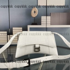 バレンシアガ スーパー コピー ショルダーバッグ 格安 n 級 品 - banab44216