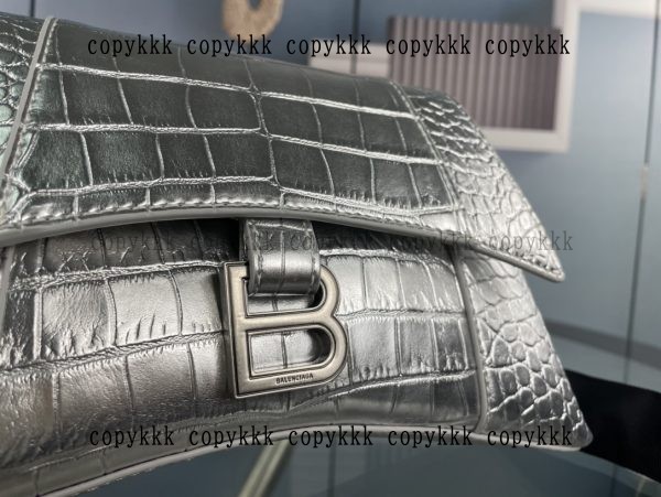 バレンシアガ スーパー コピー ショルダーバッグ 格安 n 級 品 - banab44223 - 画像 (4)